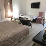 R&b Midora