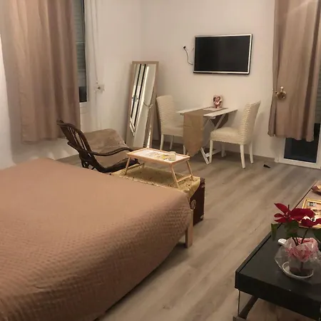 R&b Midora ベッド・アンド・ブレックファスト モデナ