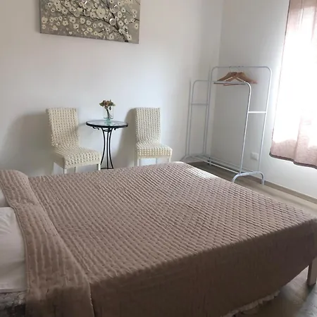 ベッド・アンド・ブレックファスト R&b Midora モデナ