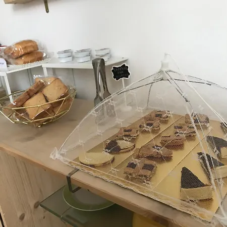 R&b Midora 住宿加早餐酒店 4*