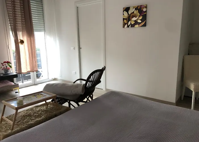 R&b Midora Готель типу 