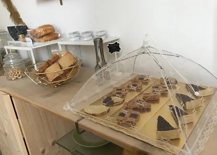 R&b Midora 住宿加早餐酒店 4*